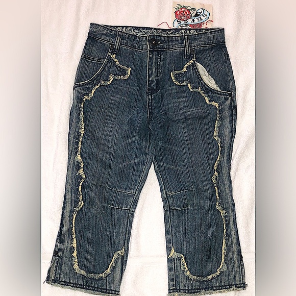 Guess - Picture 6 of 8